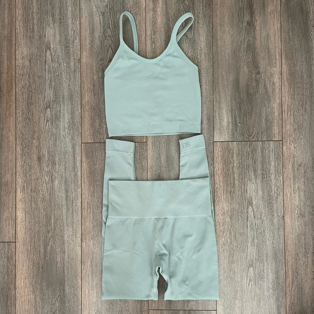 SET Active workout sculpt flex set